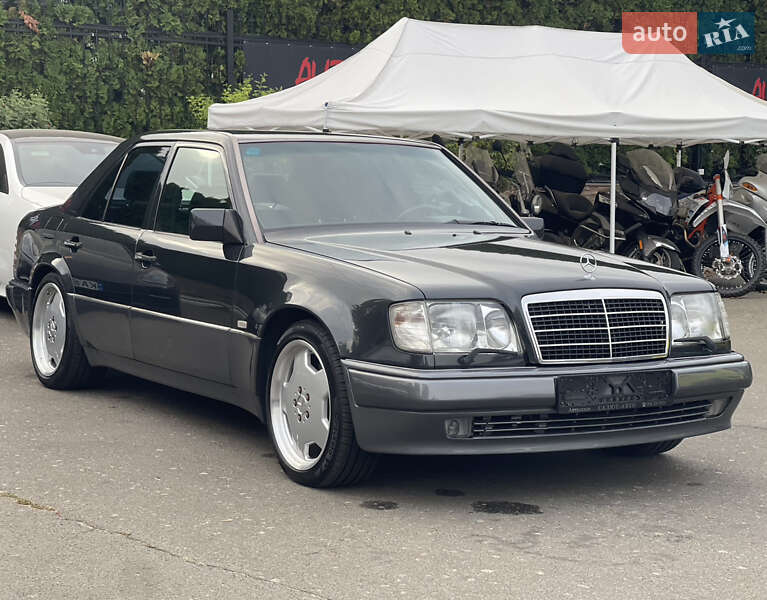 Mercedes-Benz E-Class 1994