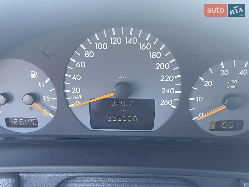 Универсал Mercedes-Benz E-Class 2002 в Киеве