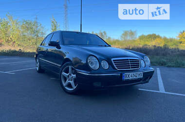 Седан Mercedes-Benz E-Class 2000 в Вышгороде