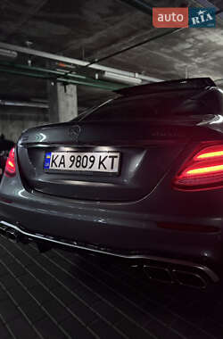 Седан Mercedes-Benz E-Class 2017 в 