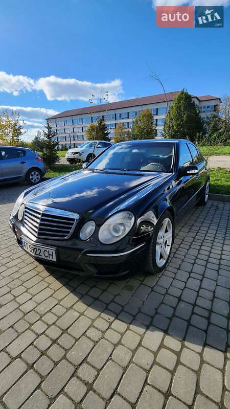 Седан Mercedes-Benz E-Class 2005 в 