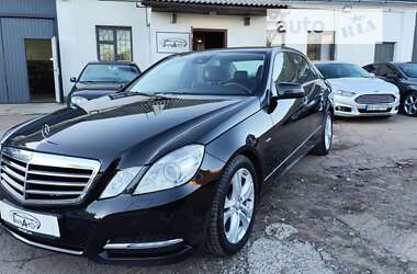 Седан Mercedes-Benz E-Class 2011 в Чернигове