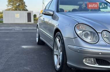 Седан Mercedes-Benz E-Class 2004 в 