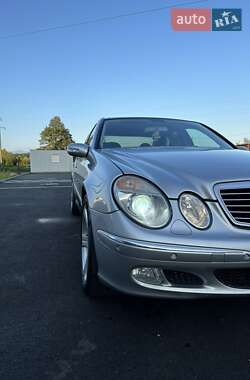 Седан Mercedes-Benz E-Class 2004 в 
