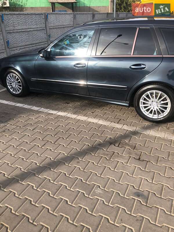 Универсал Mercedes-Benz E-Class 2004 в Кривом Роге