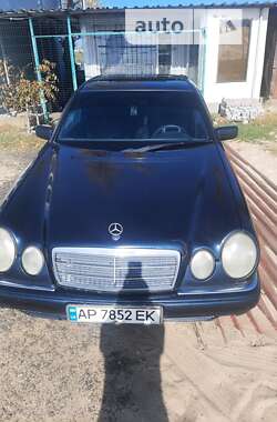 Седан Mercedes-Benz E-Class 1998 в Запорожье