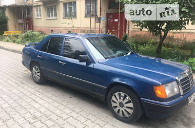 Седан Mercedes-Benz E-Class 1990 в Тернополі