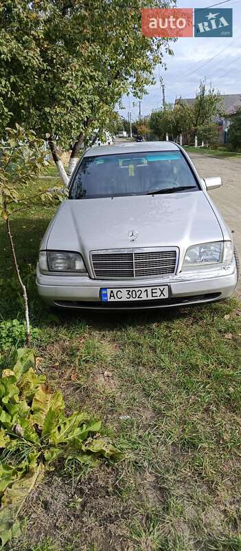 Седан Mercedes-Benz E-Class 1997 в 