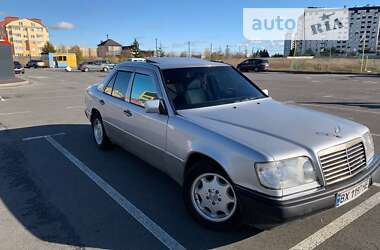 Седан Mercedes-Benz E-Class 1992 в Софиевской Борщаговке