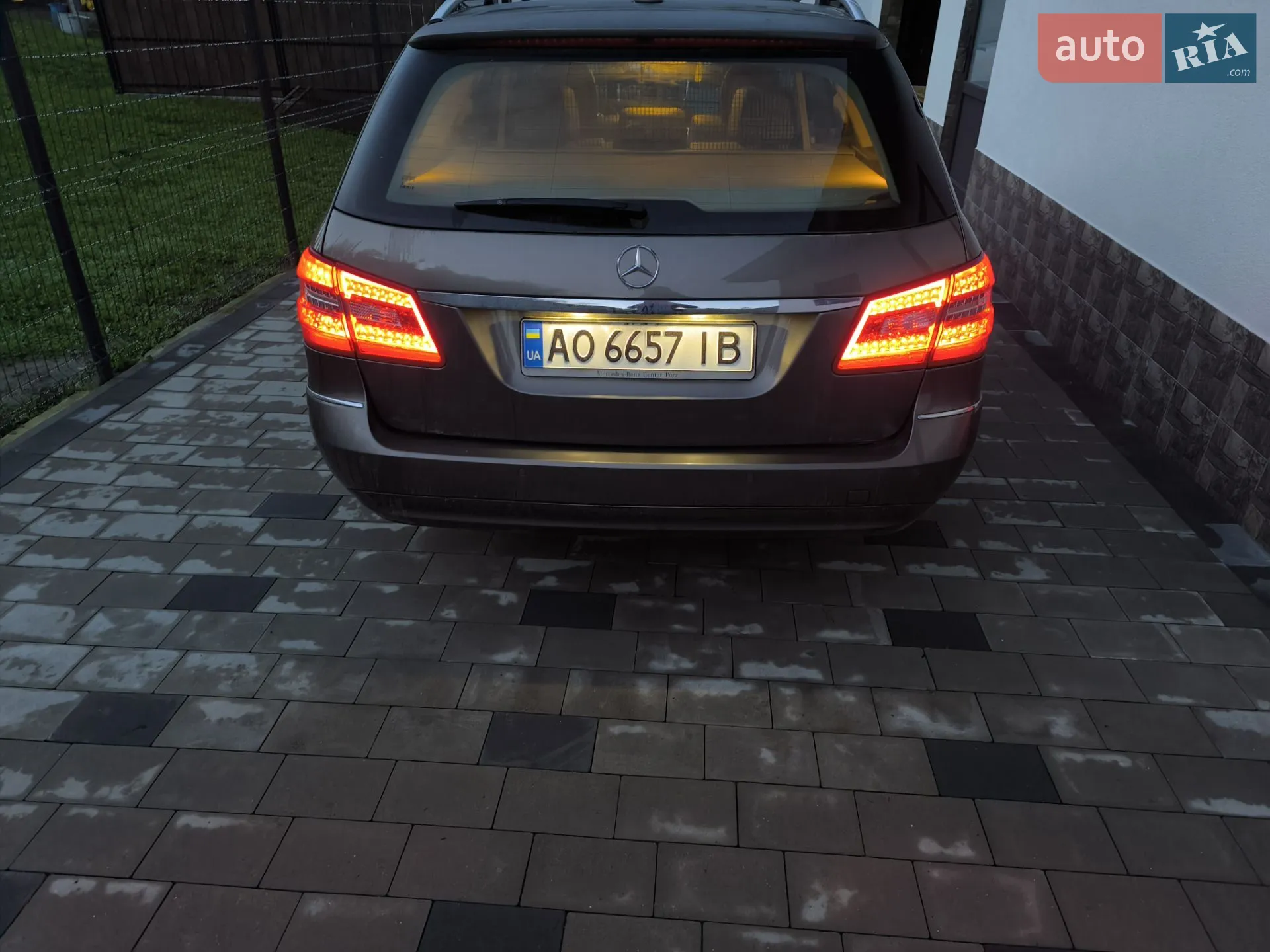 2012 Mercedes-Benz E-klasse - мініатюра 23