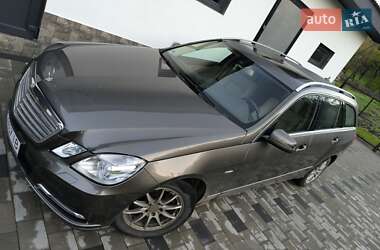 Универсал Mercedes-Benz E-Class 2012 в 
