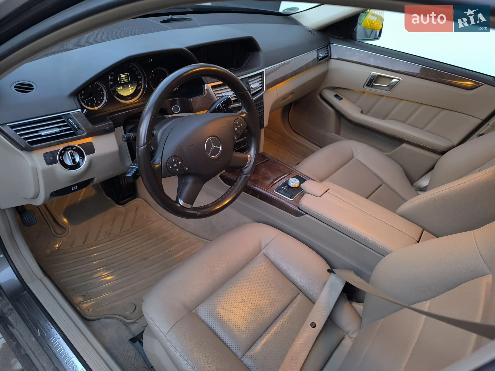 2012 Mercedes-Benz E-klasse - мініатюра 46