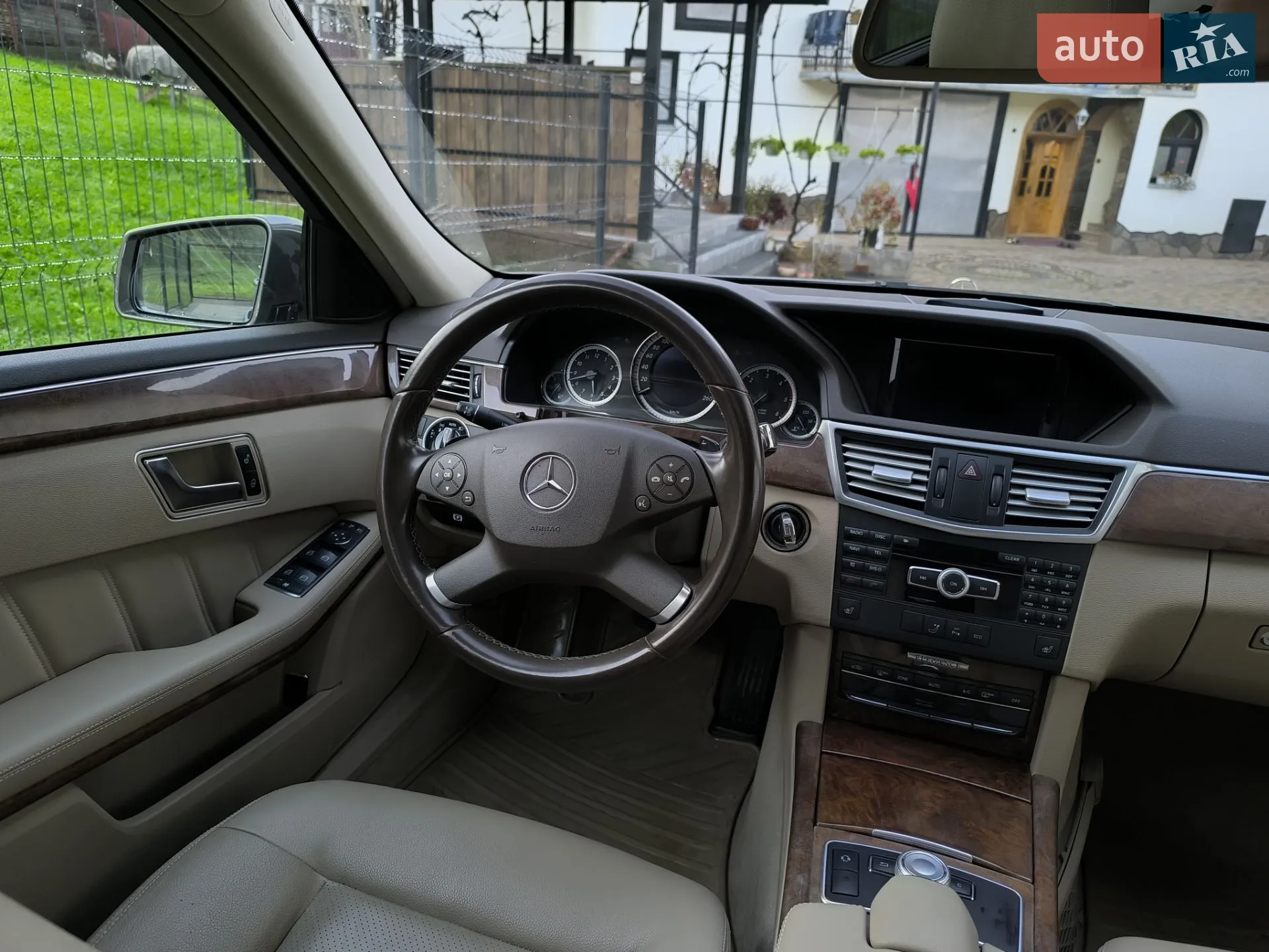 2012 Mercedes-Benz E-klasse - мініатюра 50