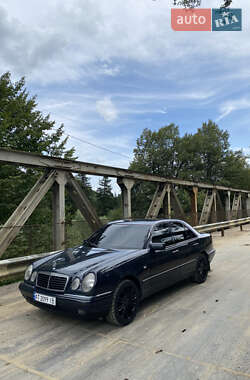 Седан Mercedes-Benz E-Class 1997 в 