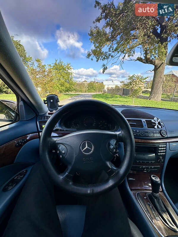 Седан Mercedes-Benz E-Class 2003 в Тернополі