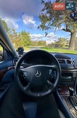 Седан Mercedes-Benz E-Class 2003 в 