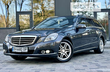 Универсал Mercedes-Benz E-Class 2010 в Одессе