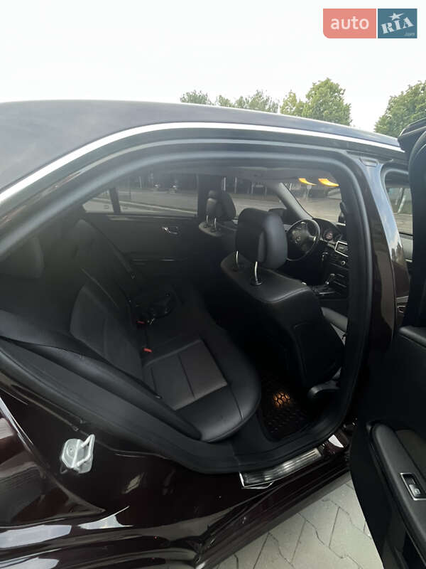 Седан Mercedes-Benz E-Class 2010 в Білій Церкві фото 12 Седан Mercedes-Benz E-Class 2010 в Білій Церкві