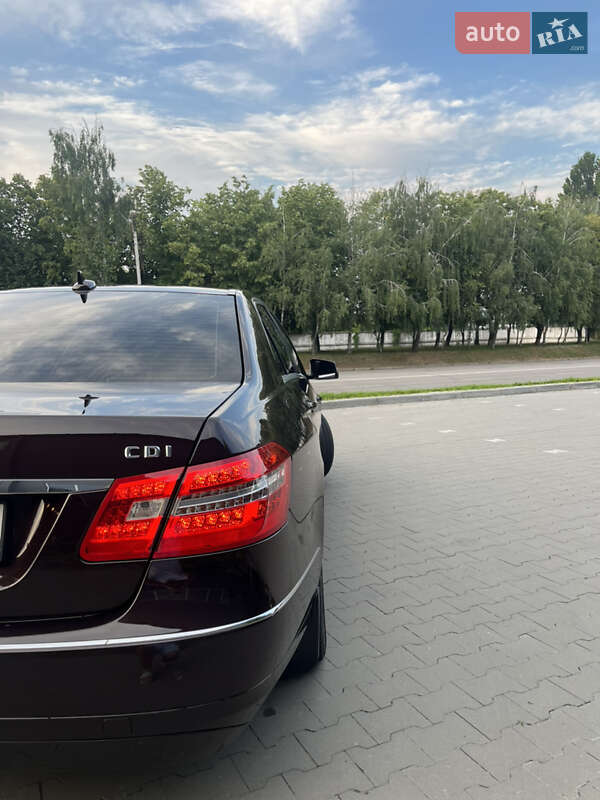 Седан Mercedes-Benz E-Class 2010 в Білій Церкві фото 23 Седан Mercedes-Benz E-Class 2010 в Білій Церкві
