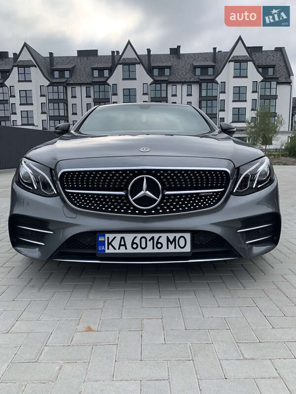 Седан Mercedes-Benz E-Class 2017 в Києві