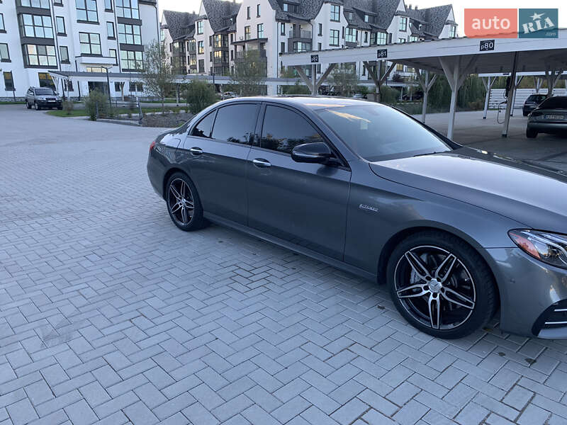 Седан Mercedes-Benz E-Class 2017 в Києві