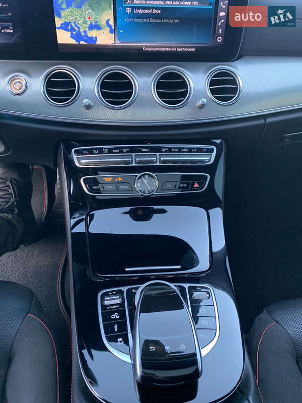 Седан Mercedes-Benz E-Class 2017 в Києві