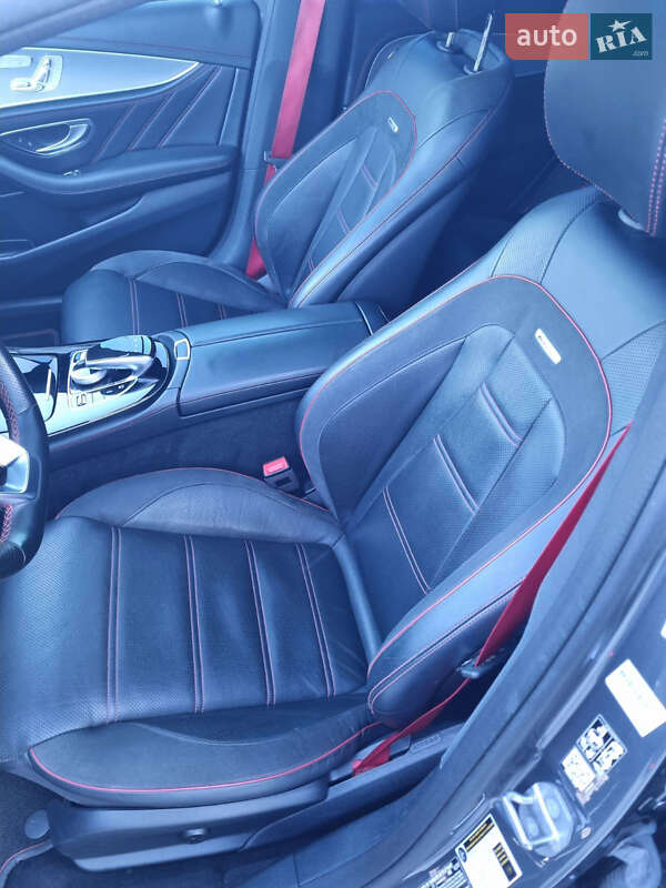 Седан Mercedes-Benz E-Class 2017 в Києві