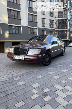 Седан Mercedes-Benz E-Class 1994 в Ивано-Франковске