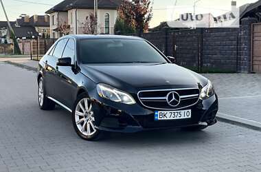 Седан Mercedes-Benz E-Class 2010 в Ровно