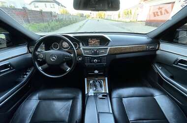 Седан Mercedes-Benz E-Class 2010 в Рівному