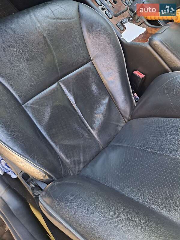 Седан Mercedes-Benz E-Class 2001 в Виннице