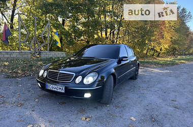 Седан Mercedes-Benz E-Class 2002 в Зборові