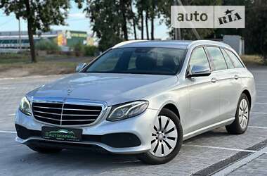 Універсал Mercedes-Benz E-Class 2017 в Києві