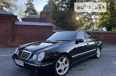 Седан Mercedes-Benz E-Class 2000 в Вінниці