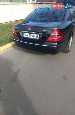 Седан Mercedes-Benz E-Class 2004 в Киеве