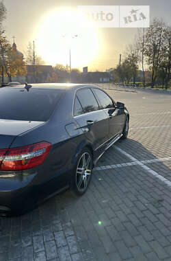 Седан Mercedes-Benz E-Class 2012 в Івано-Франківську