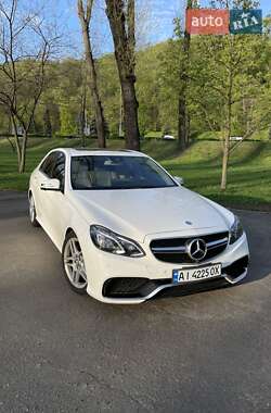 Седан Mercedes-Benz E-Class 2015 в 