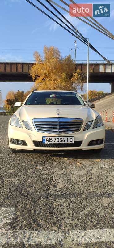 Mercedes-Benz E-Class 2010