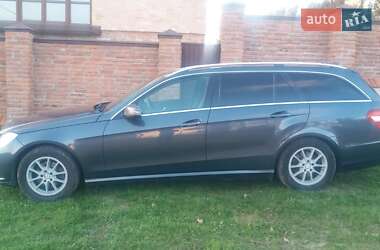 Універсал Mercedes-Benz E-Class 2013 в 