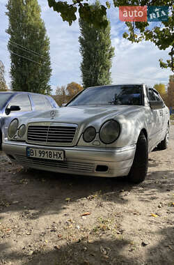 Седан Mercedes-Benz E-Class 1999 в Кременчуге