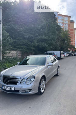 Седан Mercedes-Benz E-Class 2006 в Чернівцях