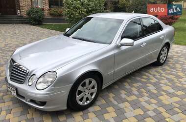 Седан Mercedes-Benz E-Class 2007 в Чернівцях