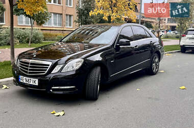 Седан Mercedes-Benz E-Class 2011 в Киеве