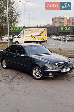 Седан Mercedes-Benz E-Class 2003 в Києві