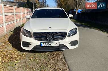 Седан Mercedes-Benz E-Class 2016 в Києві