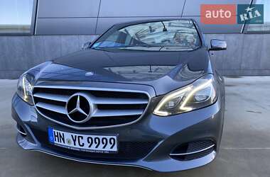 Седан Mercedes-Benz E-Class 2013 в Львове