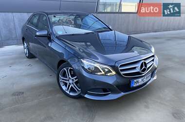 Седан Mercedes-Benz E-Class 2013 в Львове