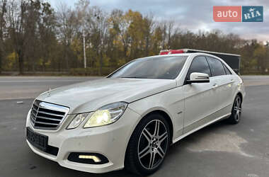 Седан Mercedes-Benz E-Class 2010 в Белой Церкви