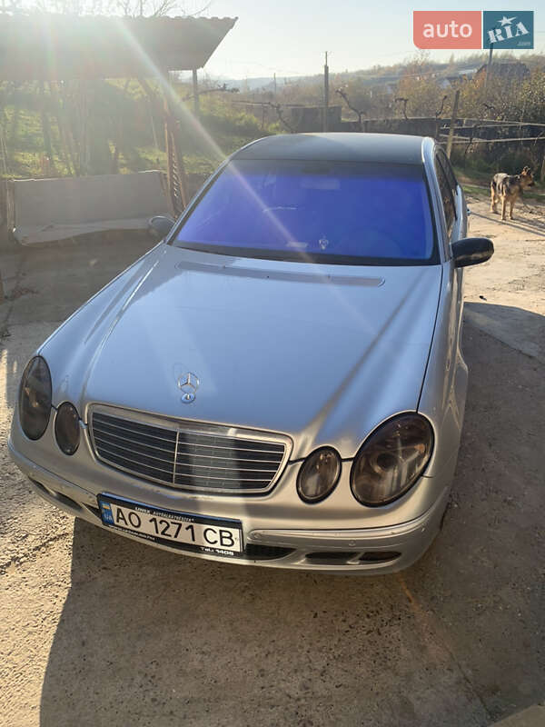 Mercedes-Benz E-Class 2003