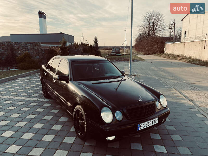 Седан Mercedes-Benz E-Class 2001 в Стрые